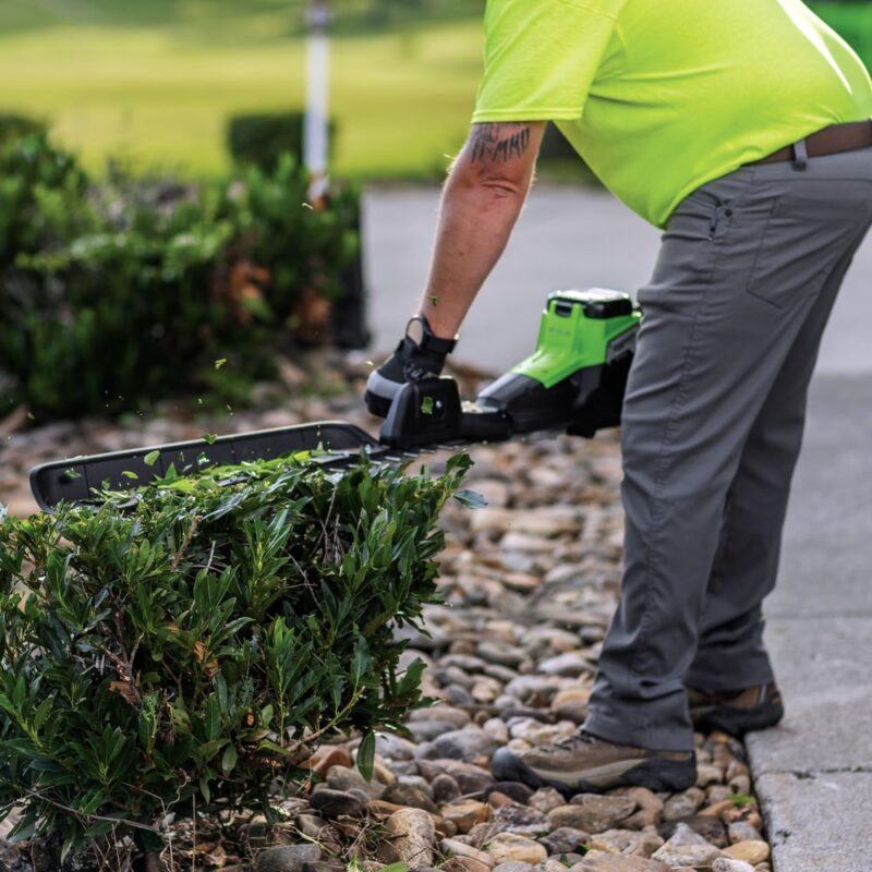 Greenworks 82V OPTIMUS 30" Single-Sided Hedge Trimmer